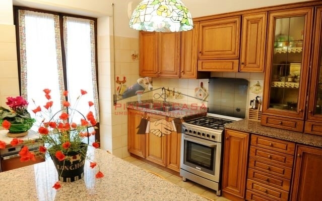 Orvieto: Appartamento 5 Locali o più