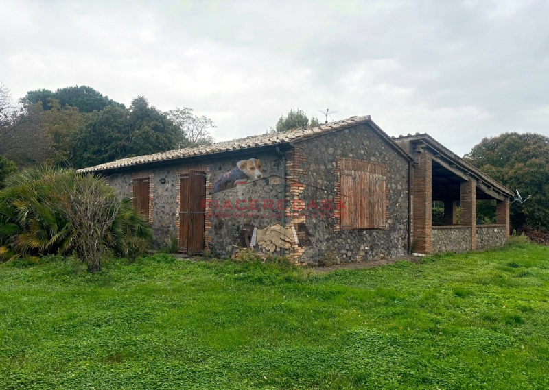 Casa indipendente con giardino a Castel Giorgio