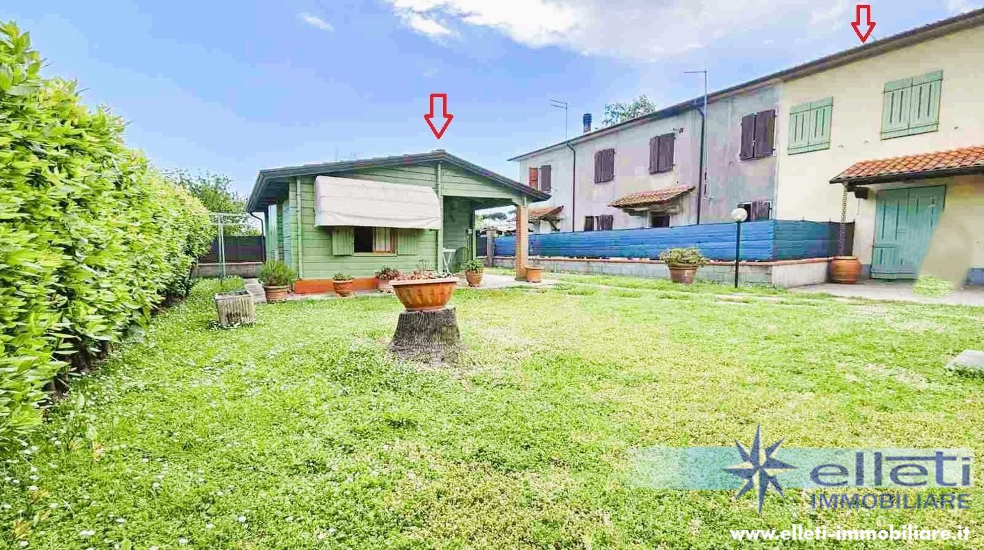 casa indipendente in vendita a Montignoso in zona Cervaiolo