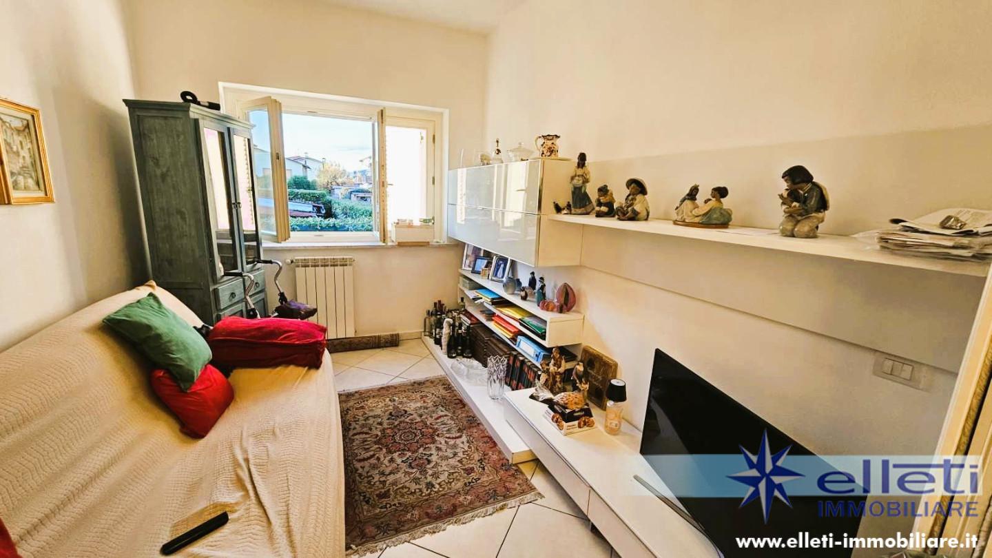 Appartamento con giardino, Montignoso cervaiolo