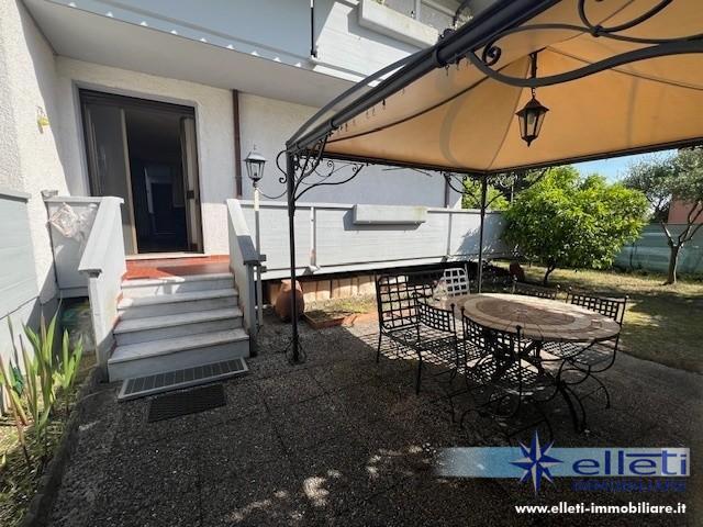 Quadrilocale con giardino, Massa quercioli