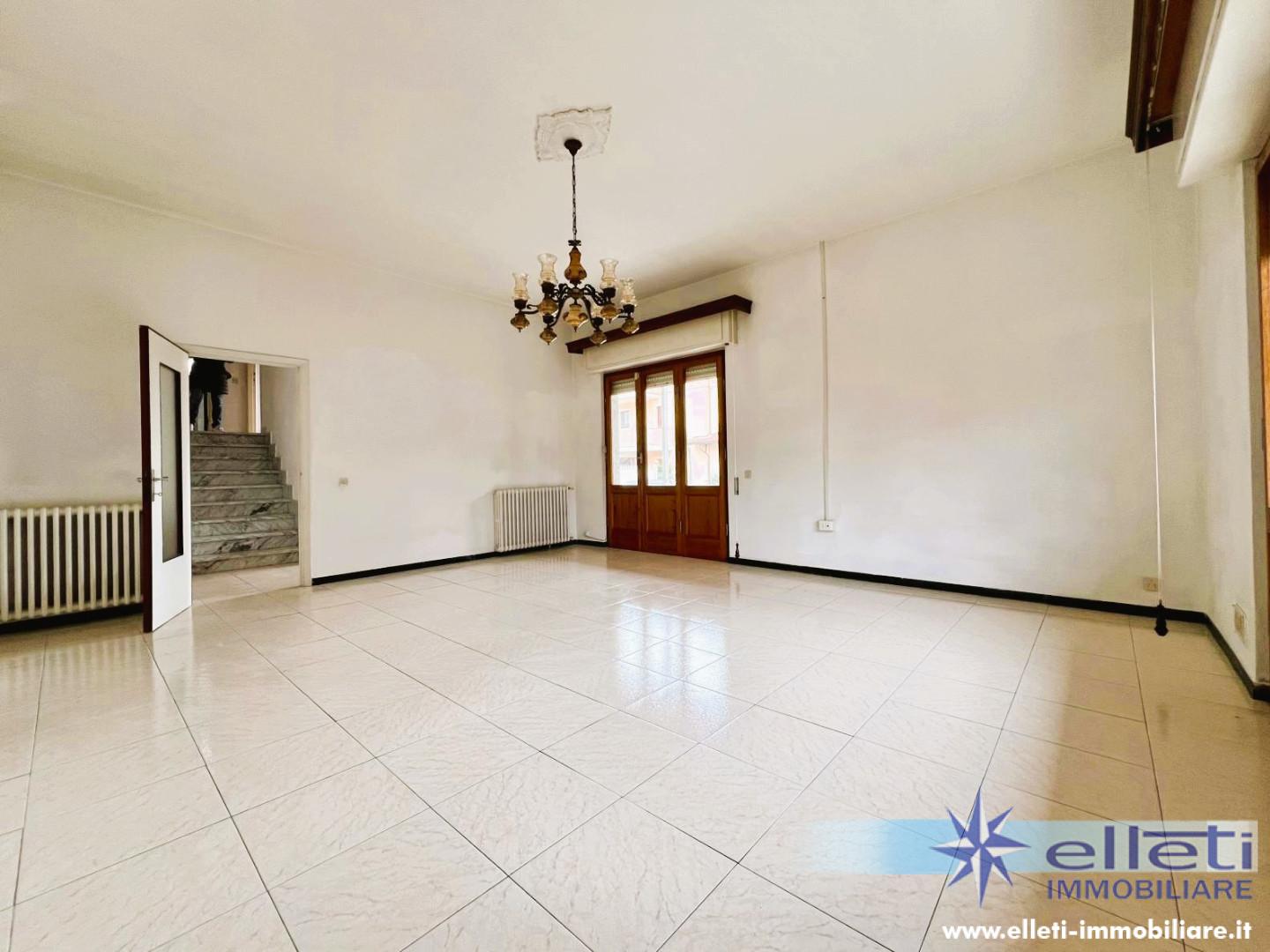 Villa con giardino, Massa marina di