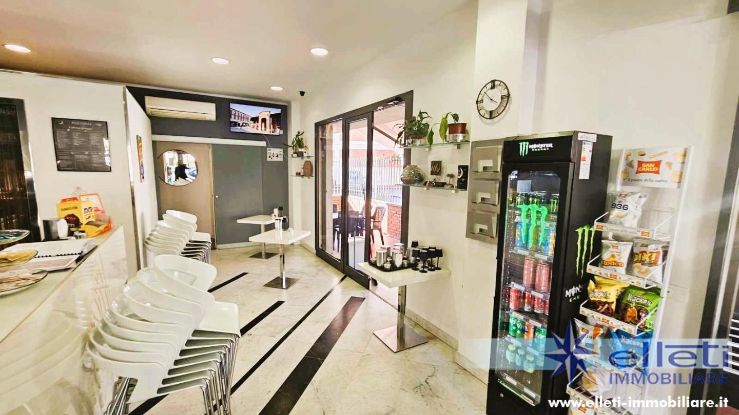 Attivit� commerciale in vendita, Massa zona viali