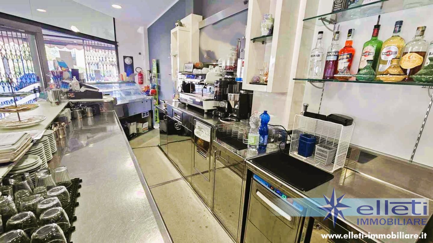 Attivit� commerciale in vendita, Massa zona viali