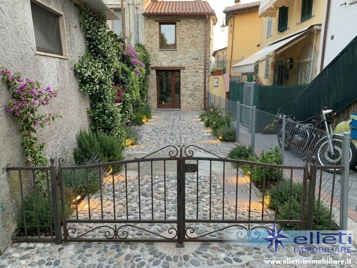 Casa indipendente con giardino, Montignoso capanne