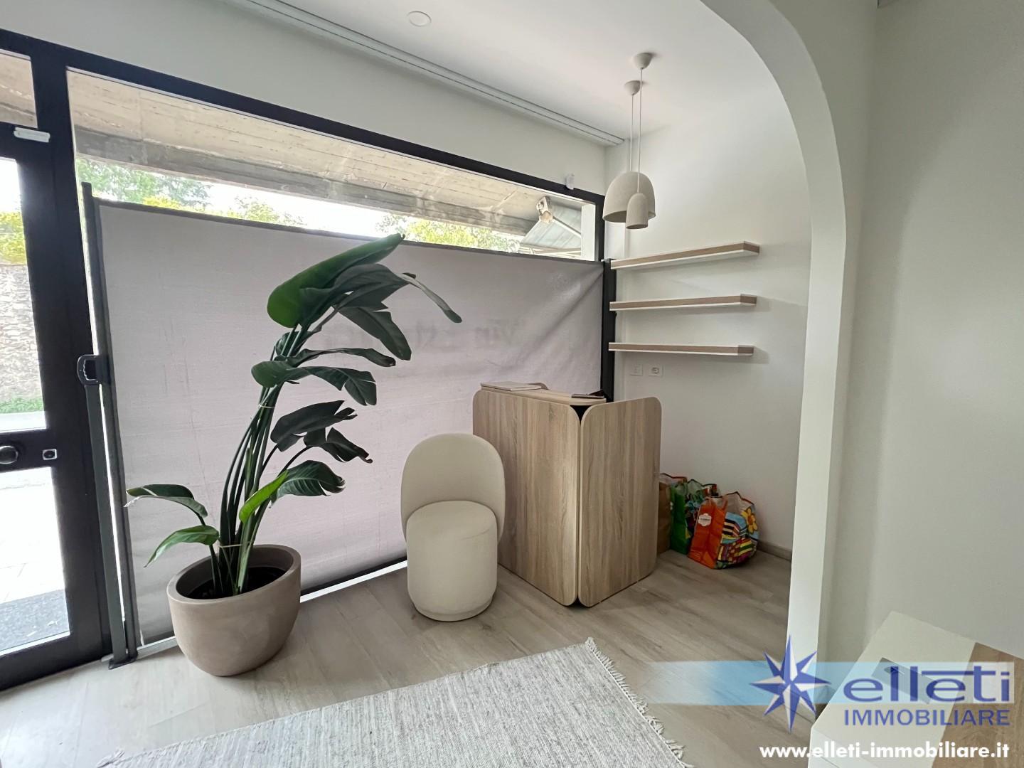 Locale commerciale nuova a Massa