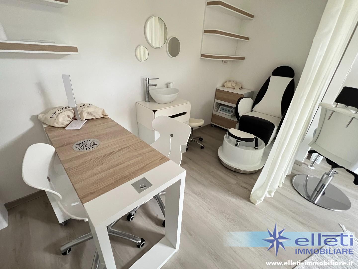 Locale commerciale nuova a Massa