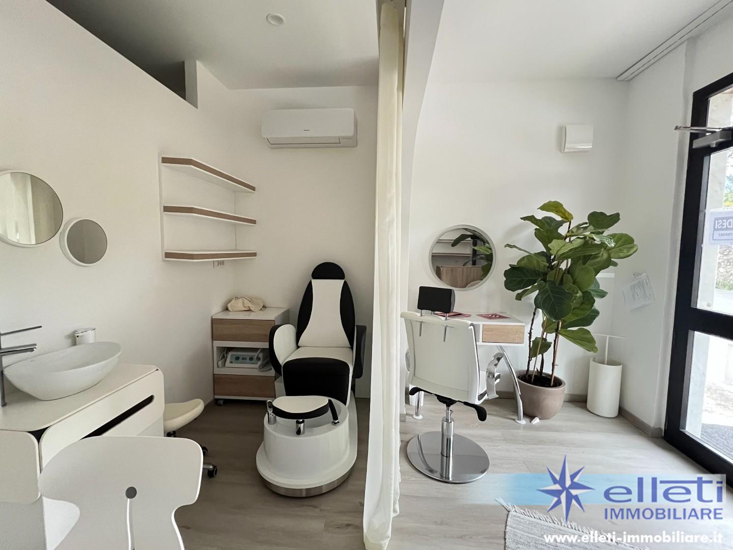 Locale commerciale nuova a Massa