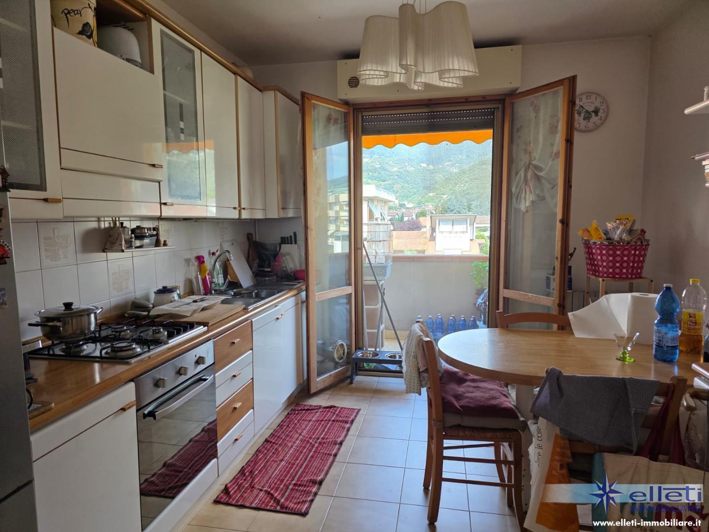 Quadrilocale in vendita, Montignoso cervaiolo