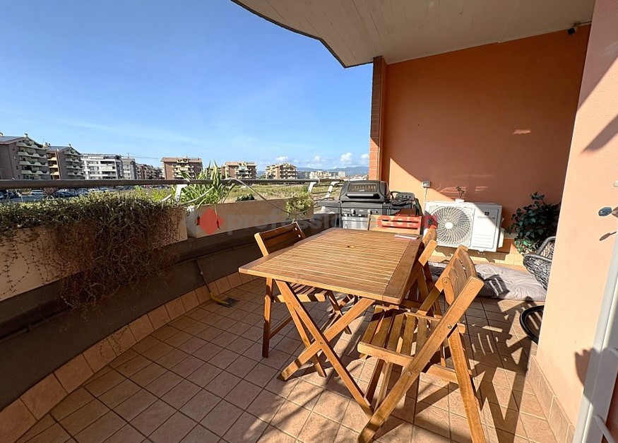 Trilocale con box a Aprilia