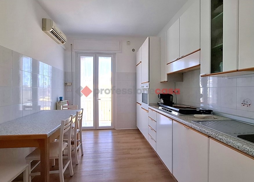 Quadrilocale con box doppio a Aprilia