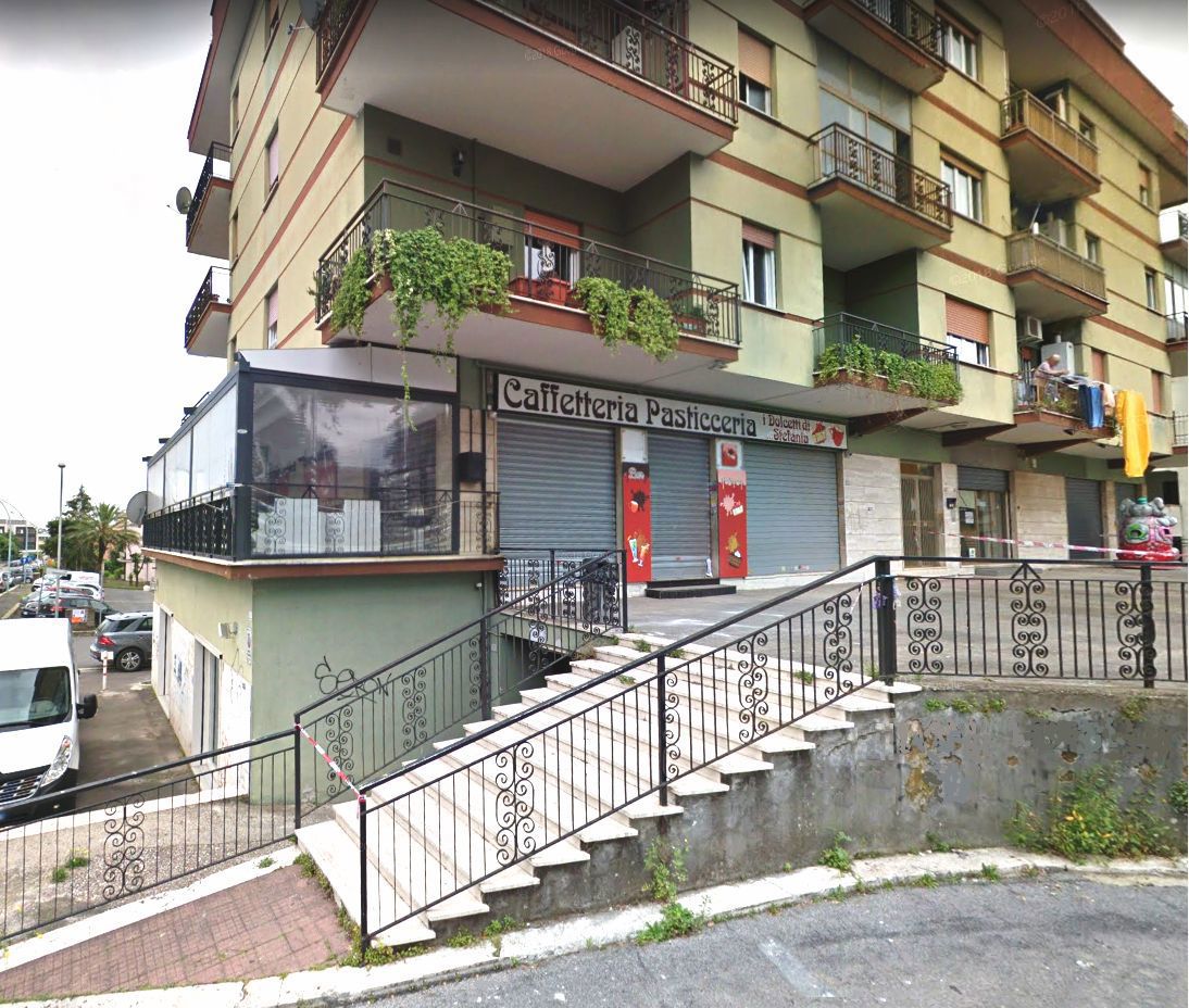 Negozio in vendita a Aprilia