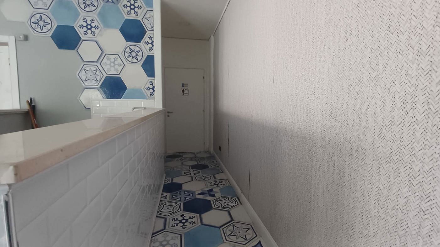 Negozio in vendita a Aprilia