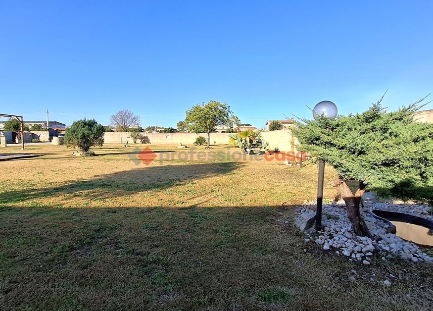 Casa indipendente con giardino a Aprilia