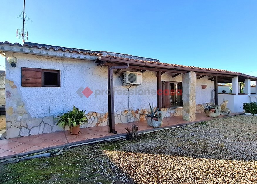 Casa indipendente con giardino a Aprilia