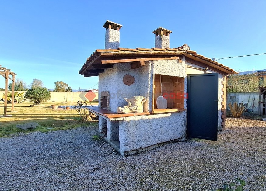 Casa indipendente con giardino a Aprilia