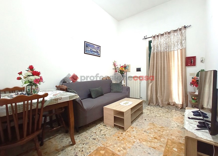 Stabile/Palazzo in vendita a Aprilia