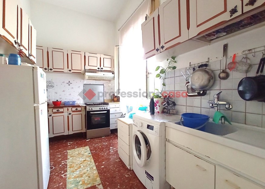 Stabile/Palazzo in vendita a Aprilia