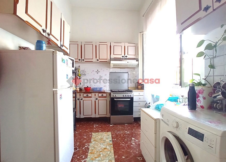 Stabile/Palazzo in vendita a Aprilia