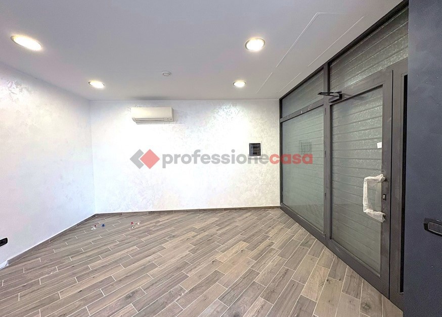 Negozio in affitto a Aprilia