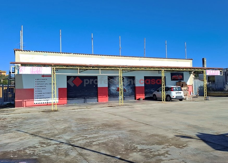 Negozio in vendita a Aprilia