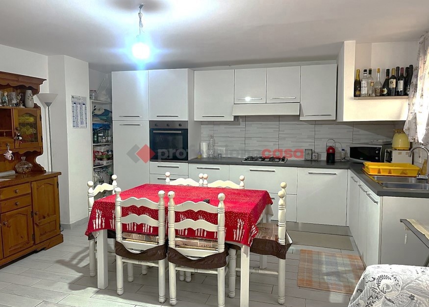 Trilocale arredato in affitto a Anzio