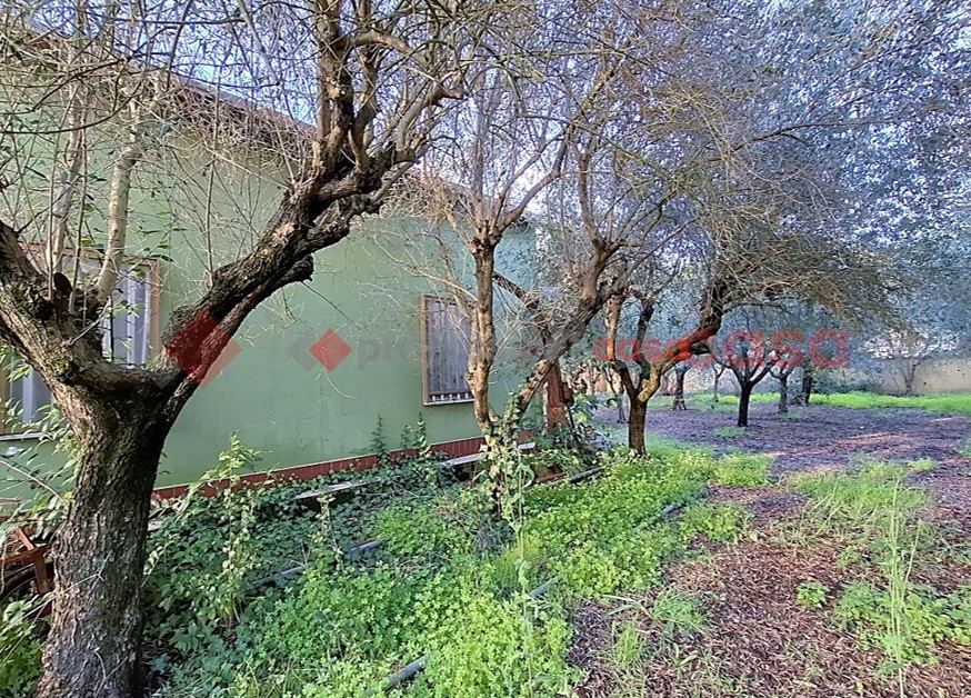 Villa da ristrutturare a Aprilia