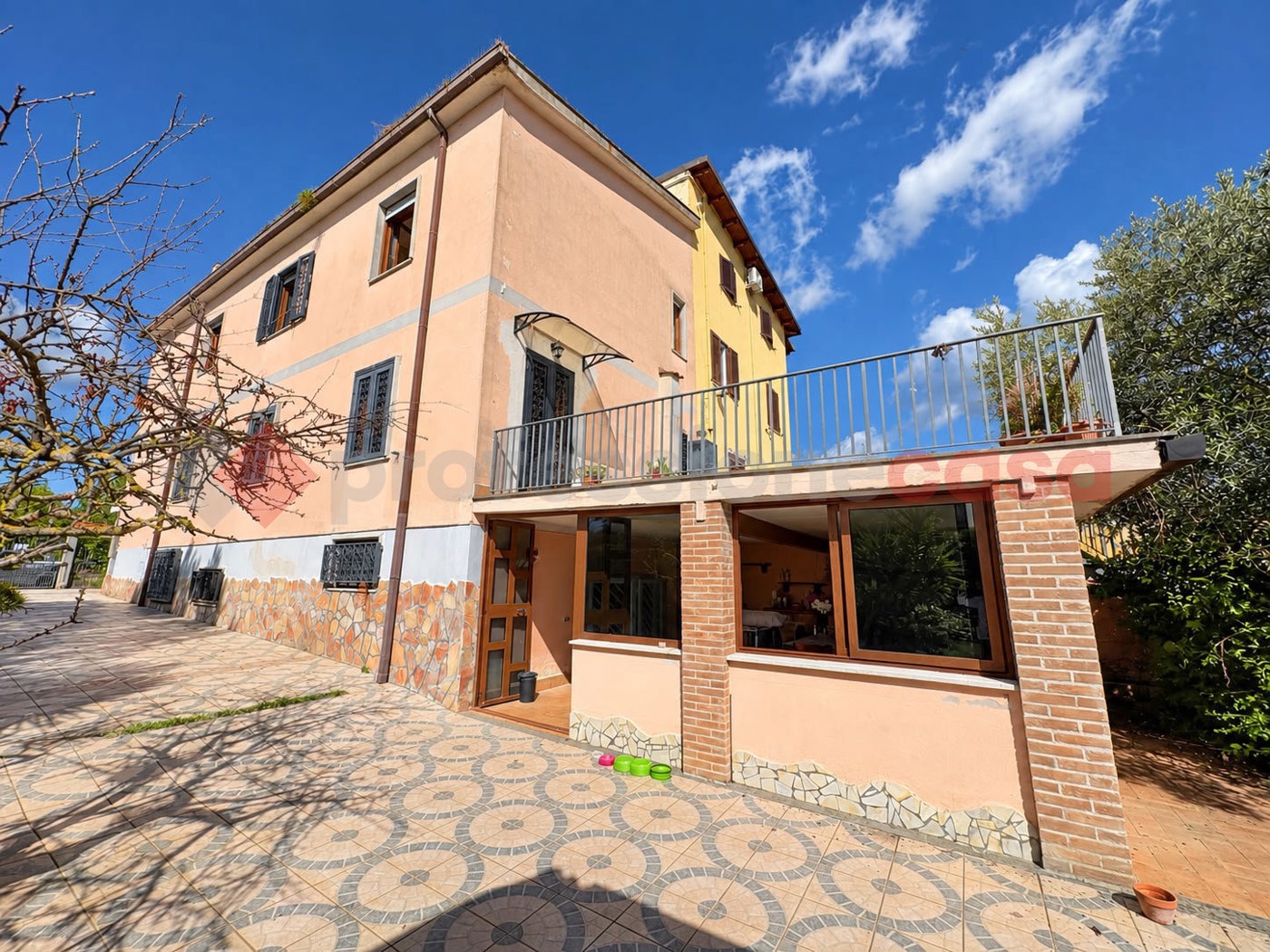 Villa Bifamiliare a basso consumo a Aprilia