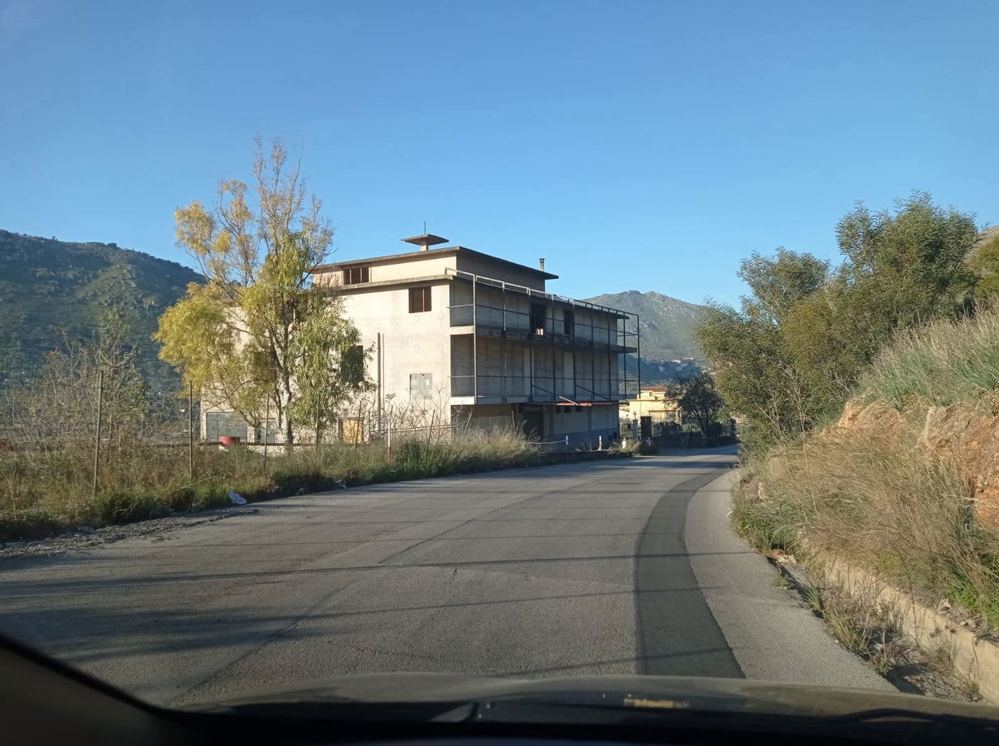 Stabile/Palazzo in vendita a Belmonte Mezzagno