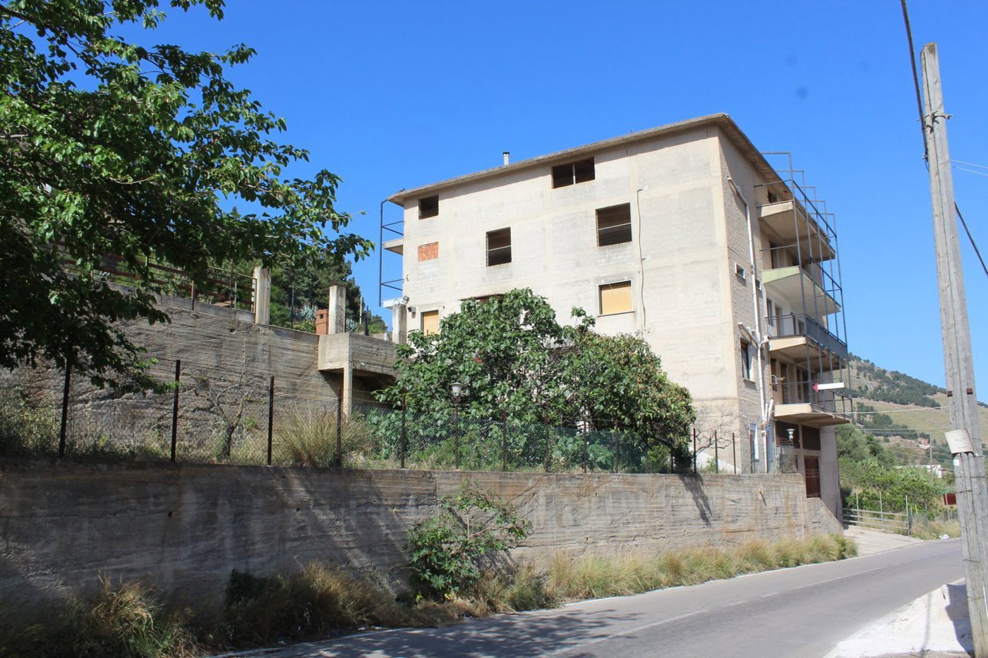 Stabile/Palazzo in vendita a Belmonte Mezzagno