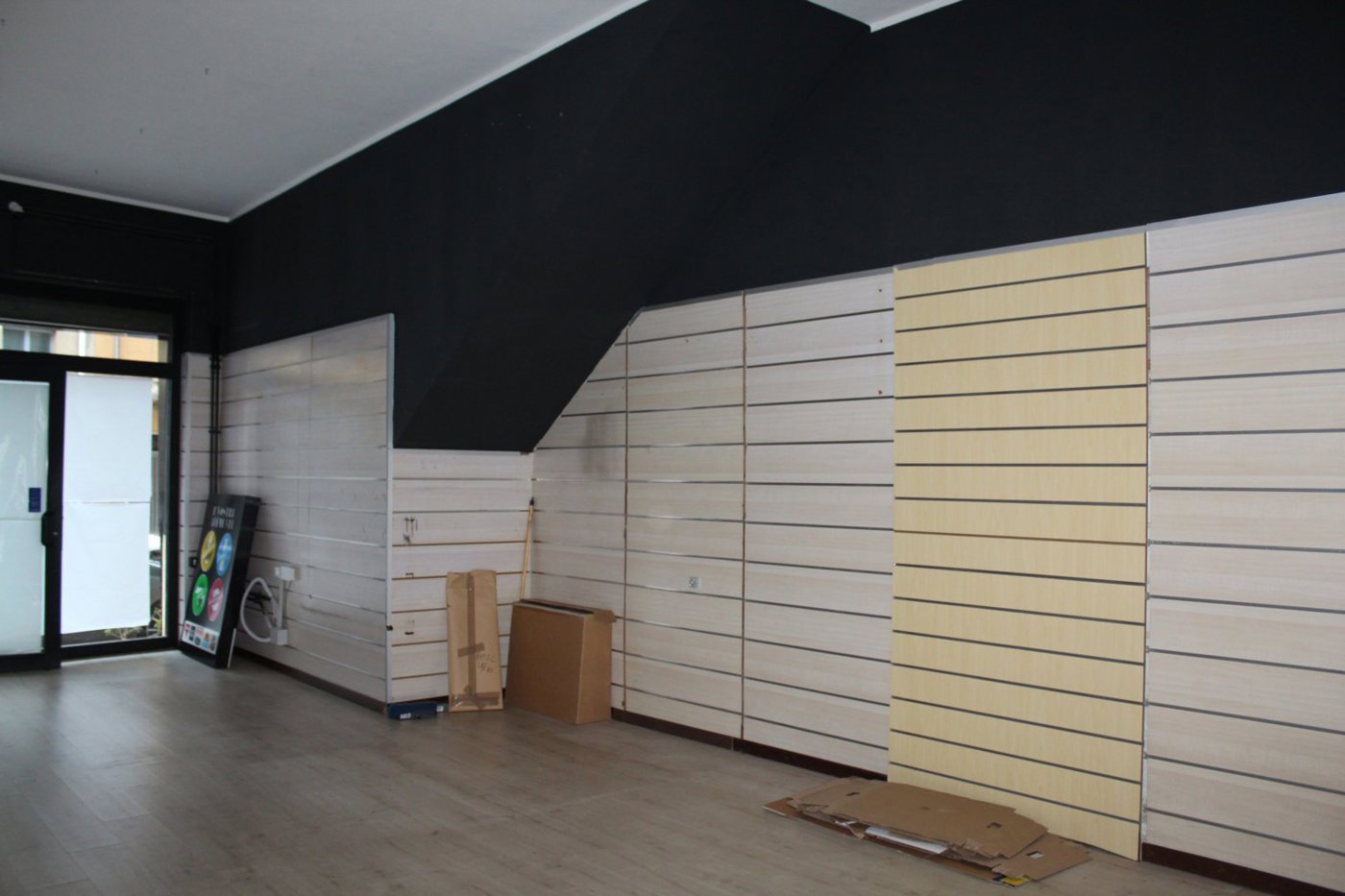 Negozio in affitto a Belmonte Mezzagno