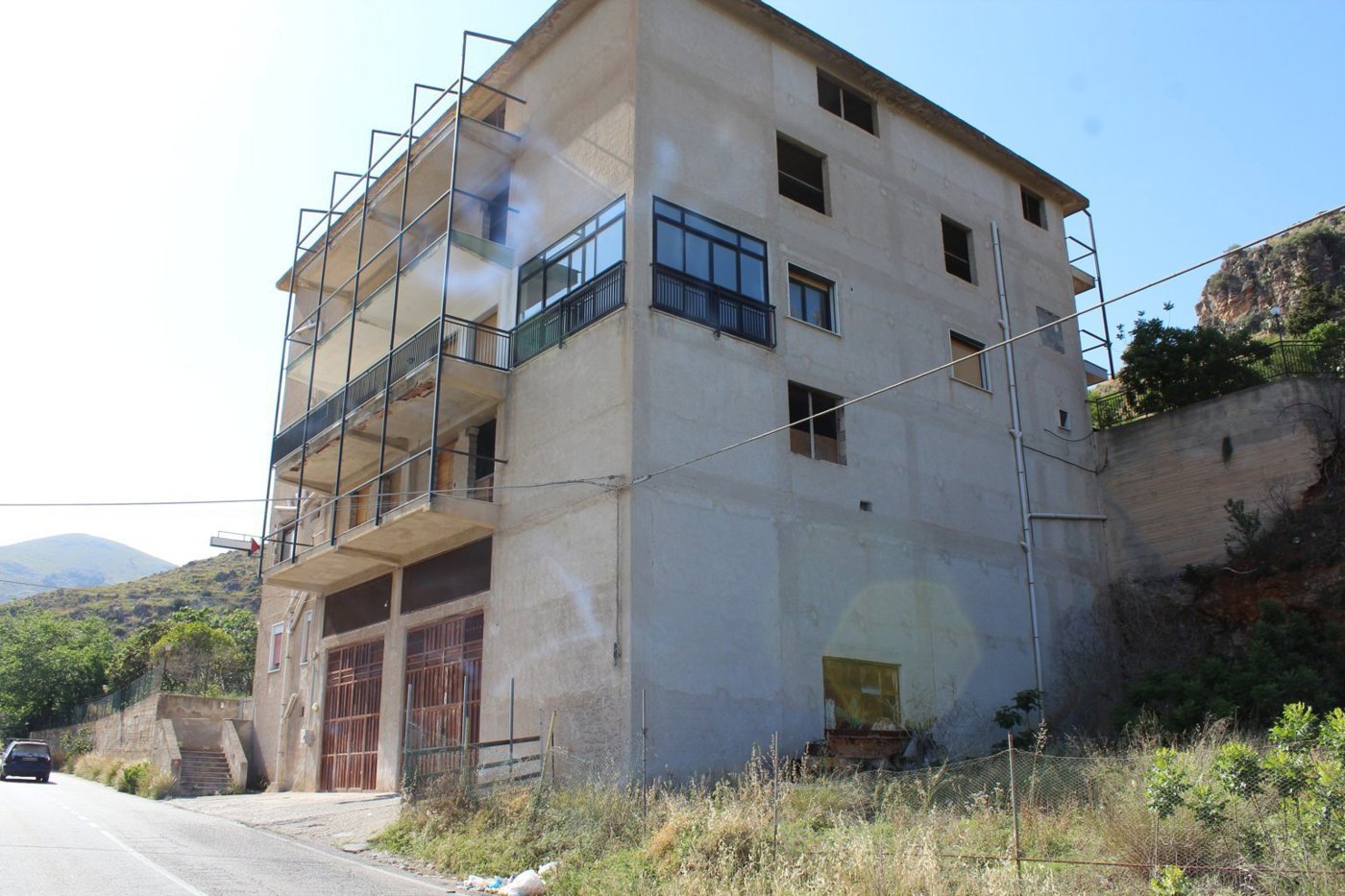 Stabile/Palazzo in vendita a Belmonte Mezzagno