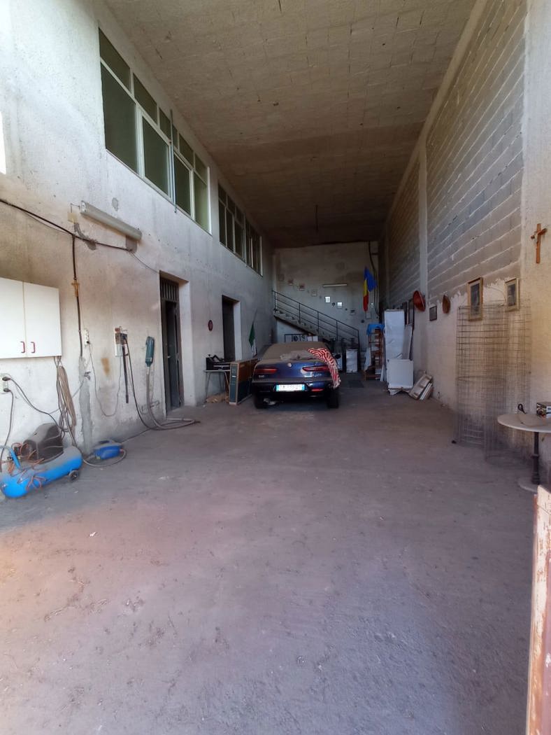 Stabile/Palazzo in vendita a Belmonte Mezzagno