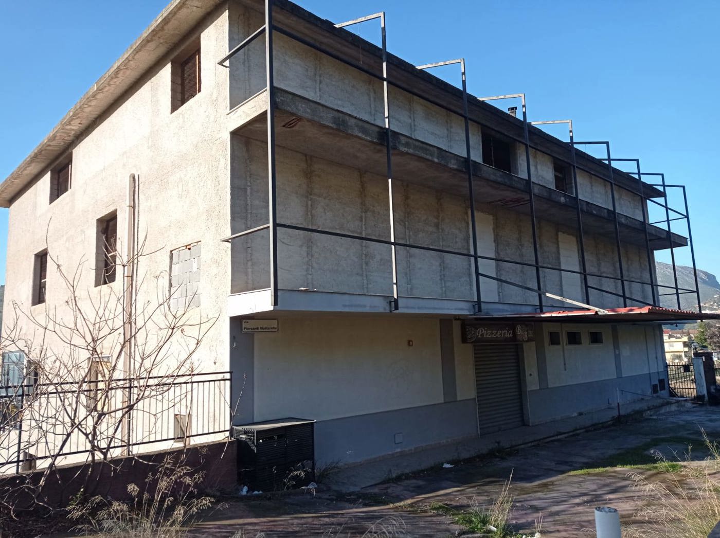 Stabile/Palazzo in vendita a Belmonte Mezzagno