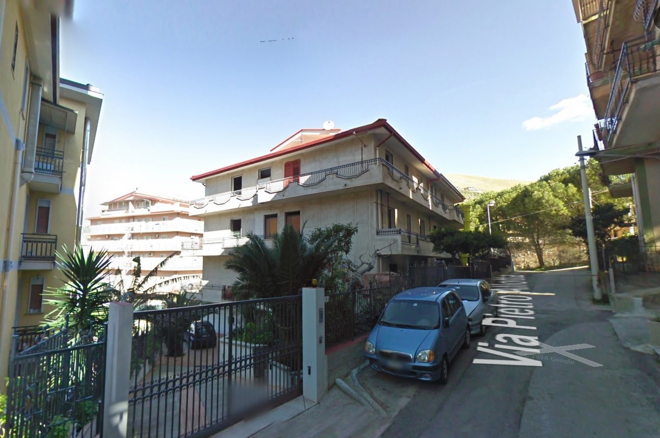 Attico da ristrutturare a Belmonte Mezzagno