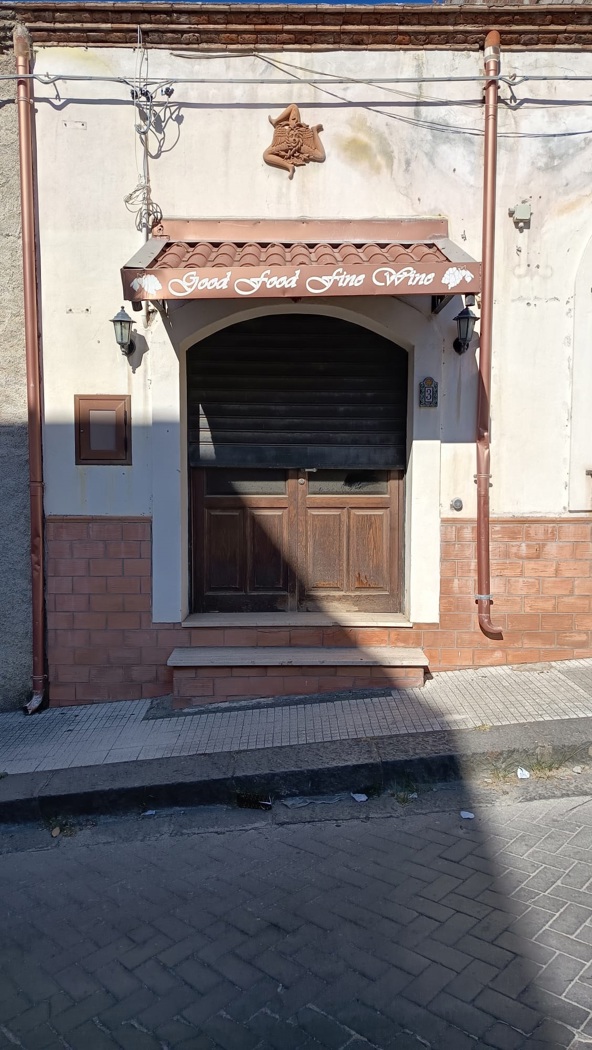 Negozio in vendita a Acquedolci