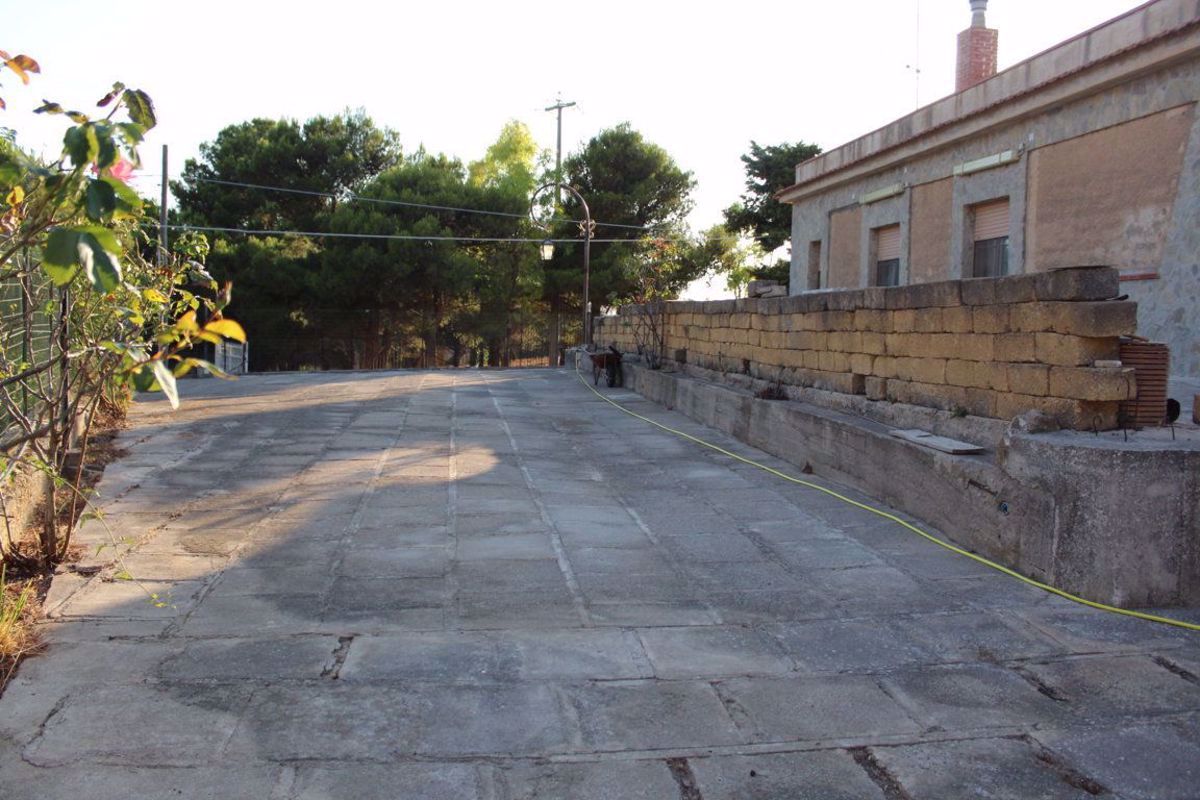 Villa con giardino a Belmonte Mezzagno