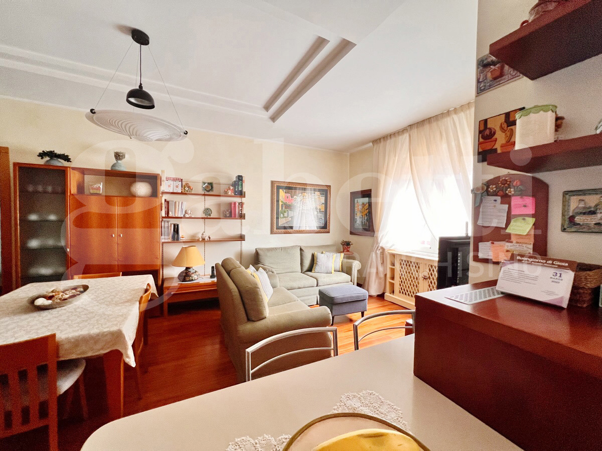 Appartamento con box a Angri