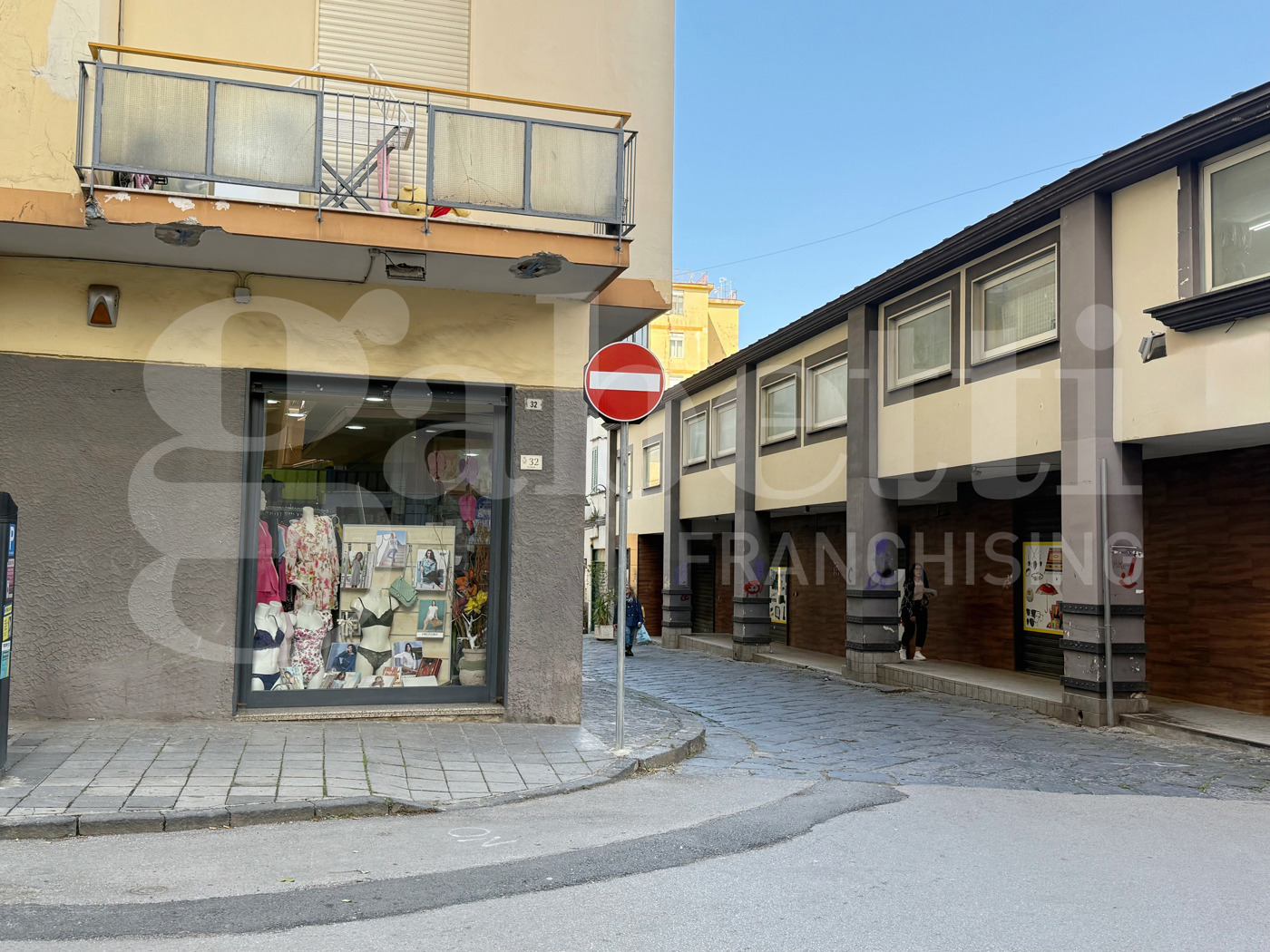 Negozio in affitto a Angri