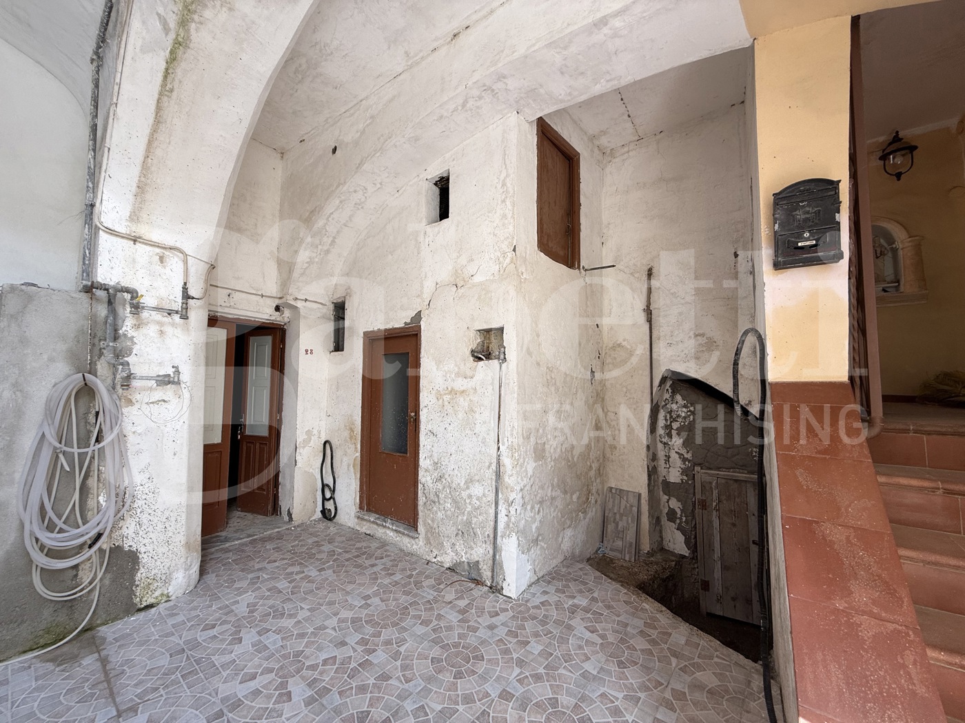 Bilocale da ristrutturare a Corbara