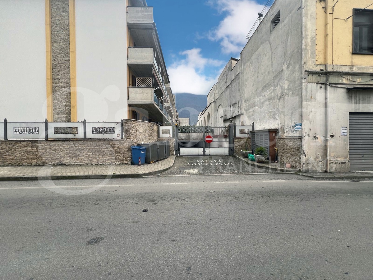 Box/Garage 24mq in affitto a Angri