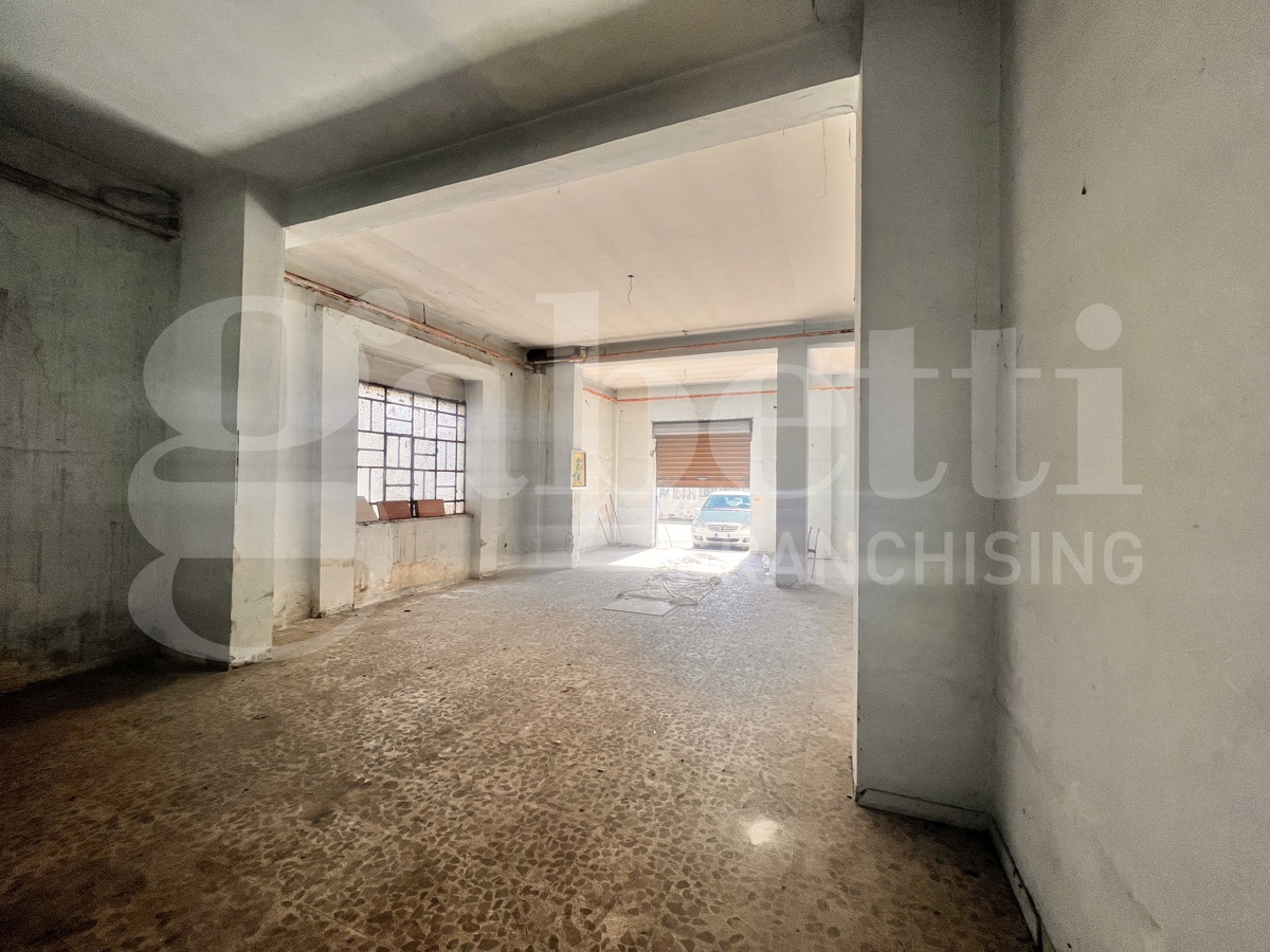 Negozio in vendita a Angri