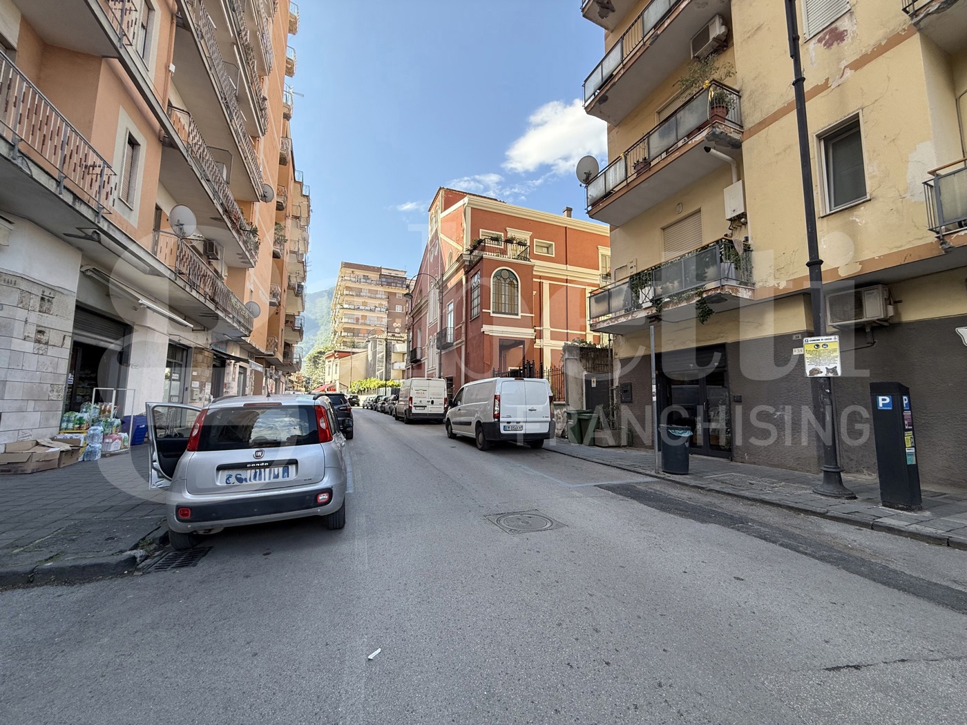 Negozio in affitto a Angri