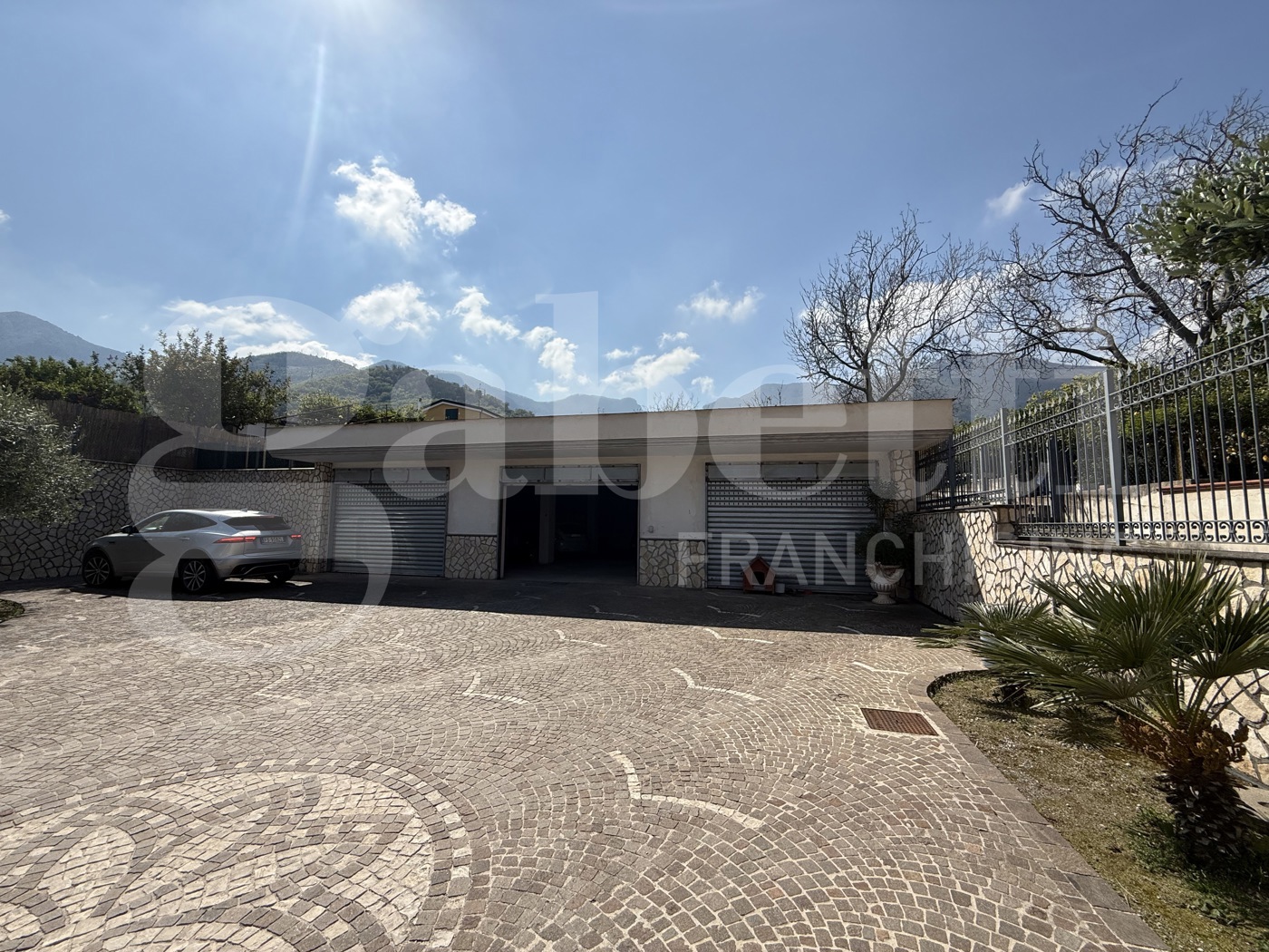 Negozio in affitto a Sant'Egidio del Monte Albino