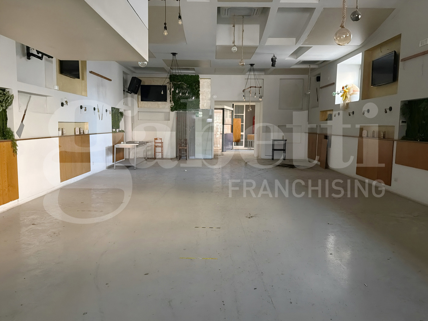 Negozio in affitto a Angri