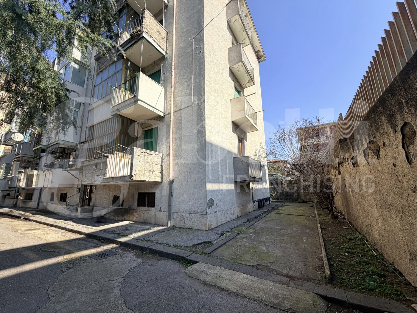 Trilocale da ristrutturare a Angri