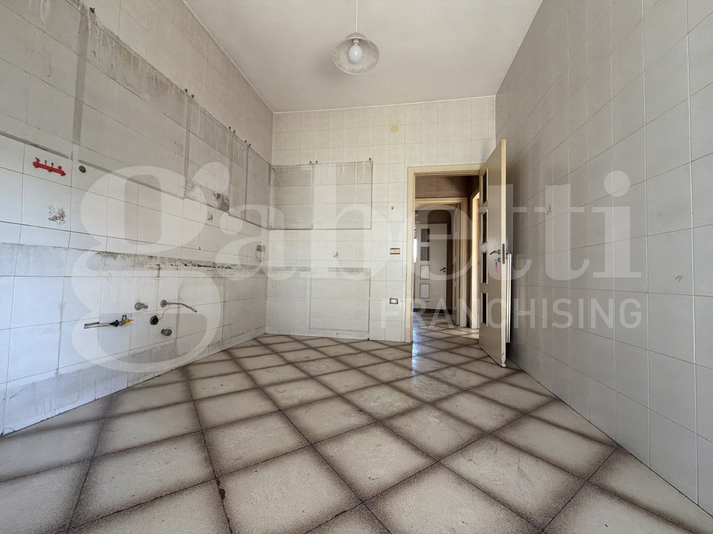 Trilocale da ristrutturare a Angri