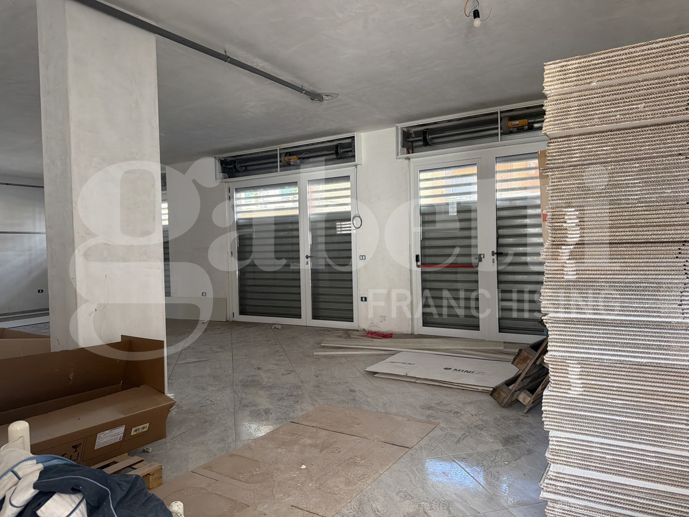 Negozio in vendita a Poggiomarino