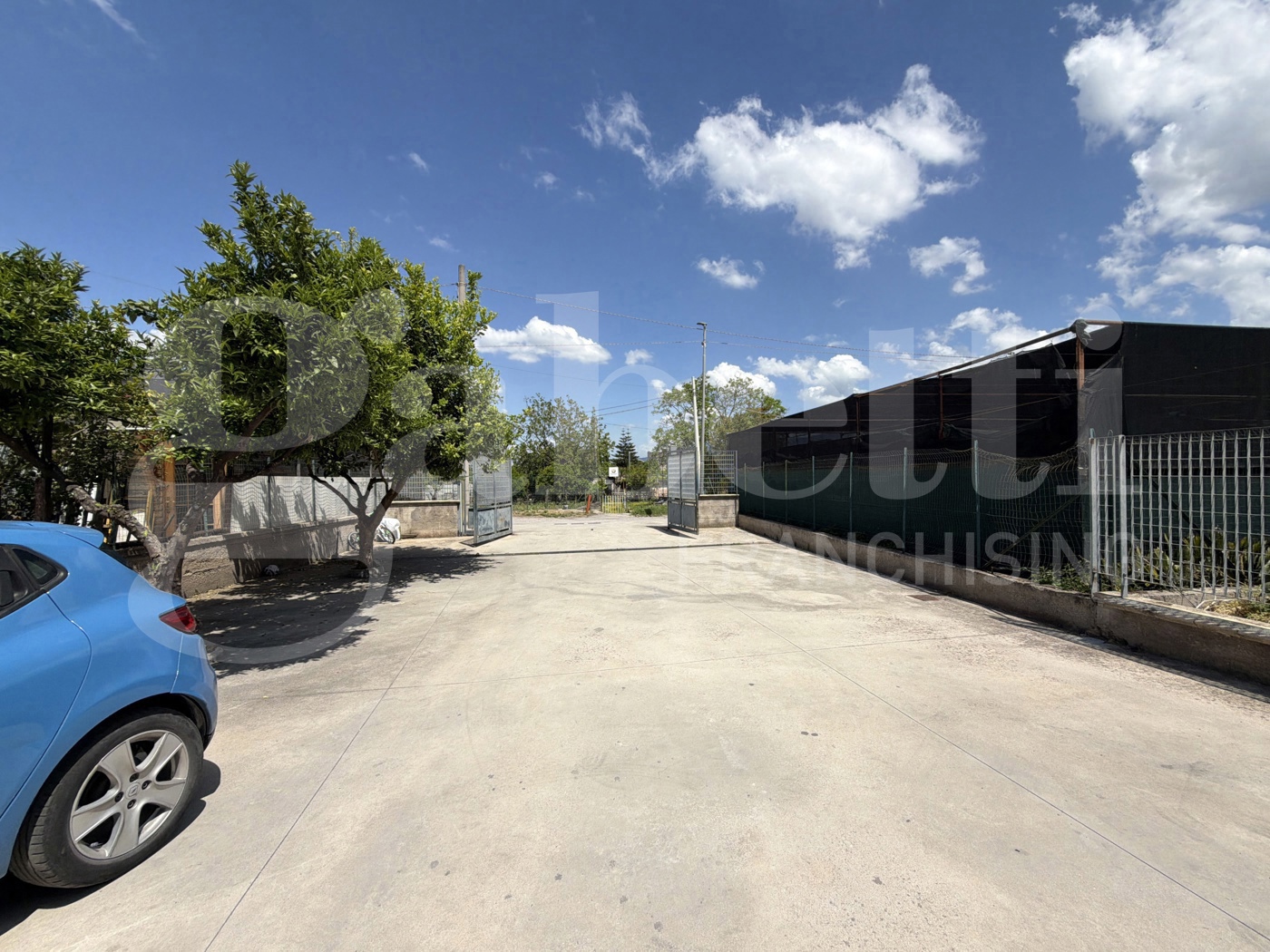 Magazzino in vendita a Angri