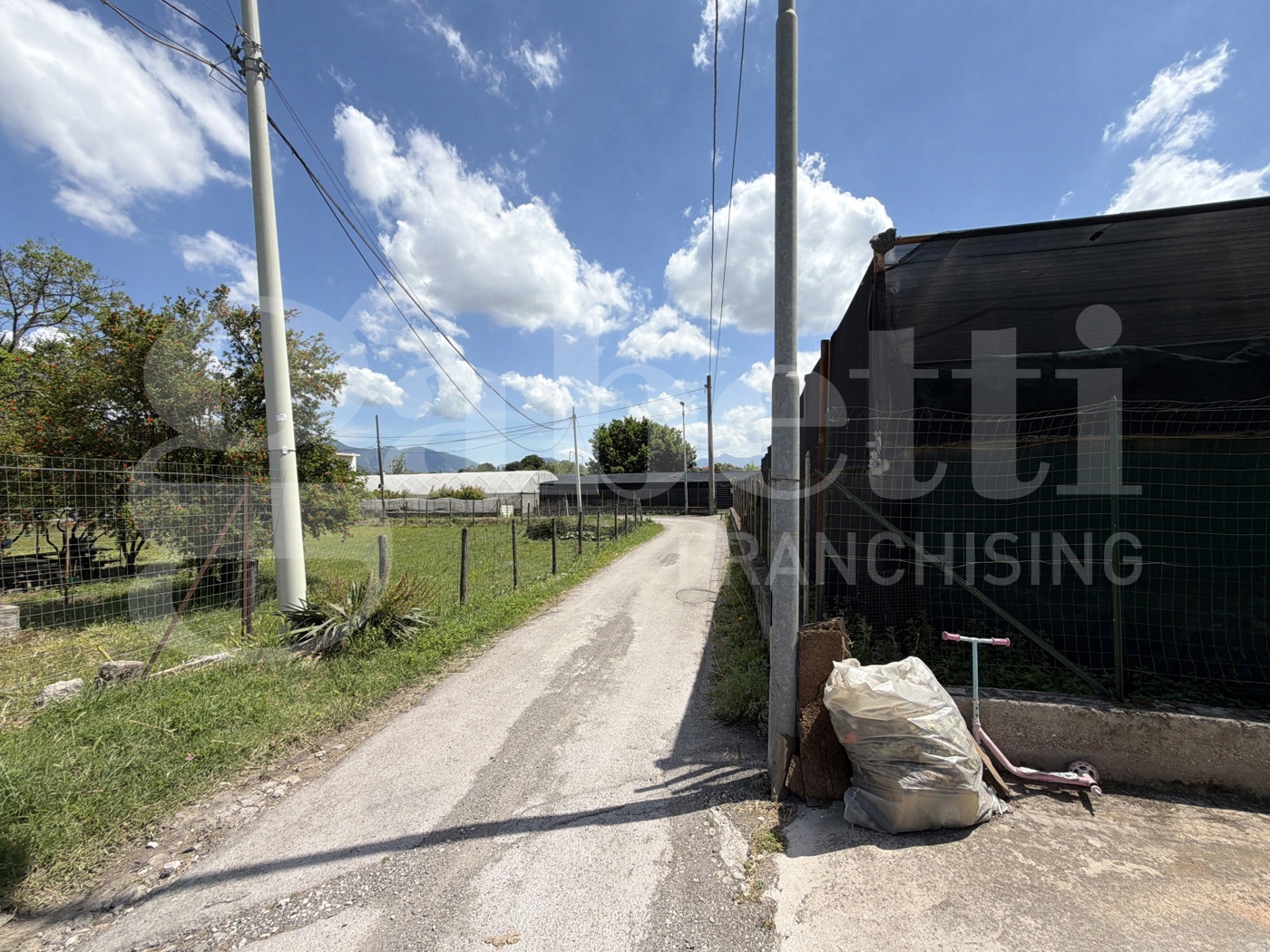 Magazzino in vendita a Angri